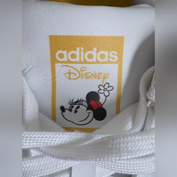 Adidas x Disney Mickey Mouse Superstar Sneakers Unisex 7M | 8.5W - Picture 13 of 13